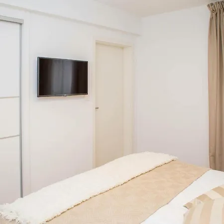 Orljak Tatil Evi *